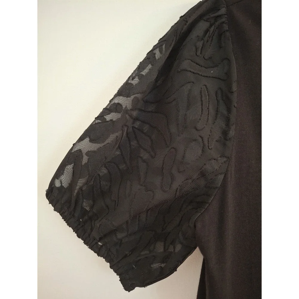 NWT Michael Kors Black ShortSleeve Blouse W/ Gold Buttons. Size Small Petite.